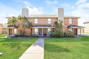 5939 Shadydell Dr in Fort Worth, TX - Building Photo