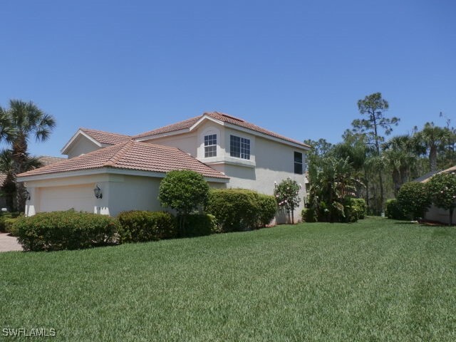 9044 Shadow Glen Way in Ft. Myers, FL - Foto de edificio - Building Photo