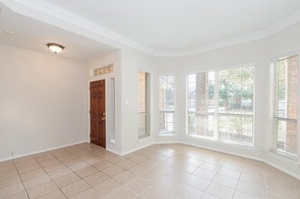 4319 Dow Way in Pasadena, TX - Foto de edificio - Building Photo