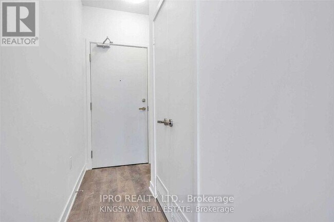 195-3195 Redpath Ave in Toronto, ON - Building Photo - Building Photo