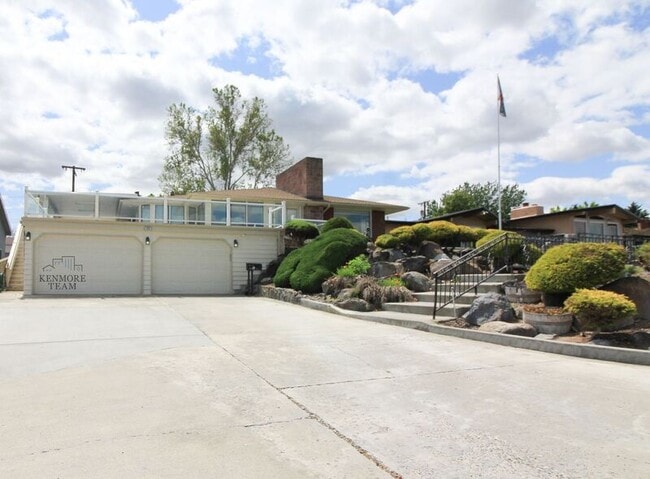 2003 W Canal Dr in Kennewick, WA - Building Photo - Building Photo