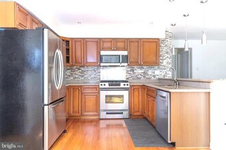 113 N Stone Ridge Dr in Lansdale, PA - Building Photo - Building Photo