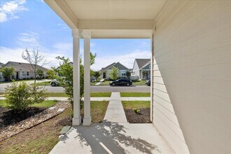 252 Fabion St in Niederwald, TX - Building Photo - Building Photo