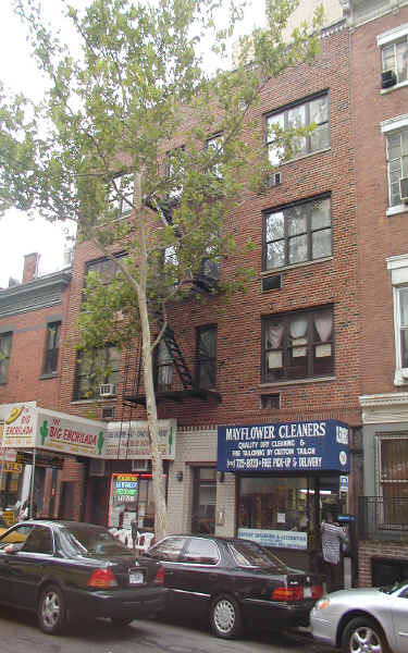 158-164 E 28th St in New York, NY - Building Photo