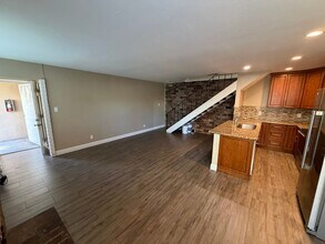 5619 42nd St in Sacramento, CA - Building Photo - Building Photo