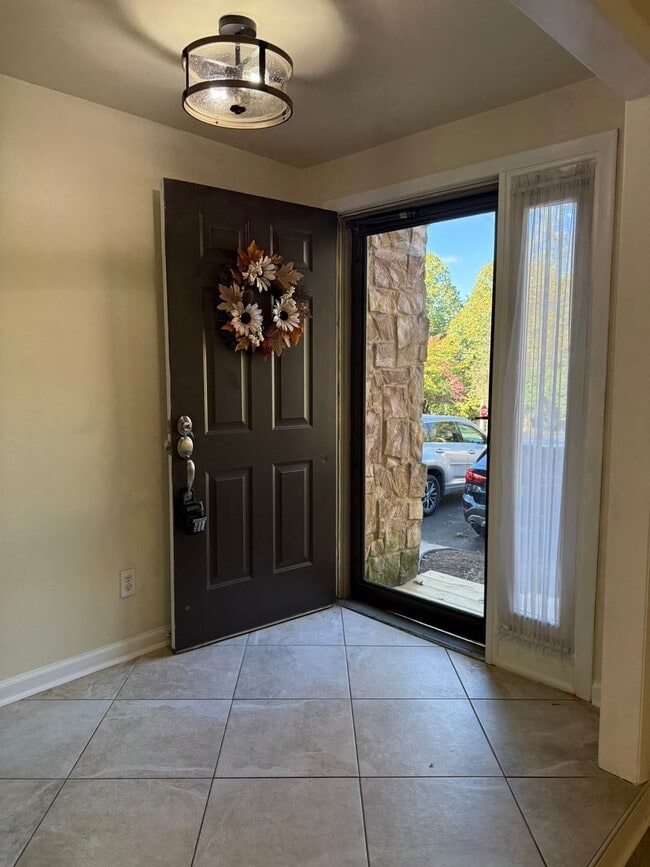 3405 Londonderry Ct in Cave Spring, VA - Building Photo - Building Photo