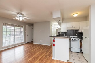 425 Emerson St in Houston, TX - Building Photo - Building Photo
