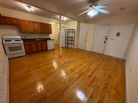 15 Fairbanks St, Unit 2 in Brookline, MA - Building Photo