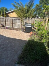 1711 SW 23rd Ave in Fort Lauderdale, FL - Building Photo - Building Photo
