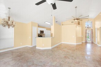 126 N Weathersfield Ave in Altamonte Springs, FL - Building Photo - Building Photo