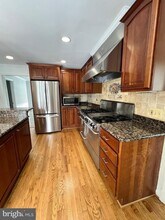 1213 Perry William Dr in McLean, VA - Building Photo - Building Photo