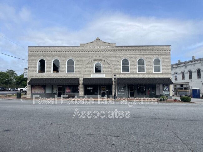 property at 12 Market St