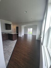 619 Koontz Rd in Napavine, WA - Foto de edificio - Building Photo