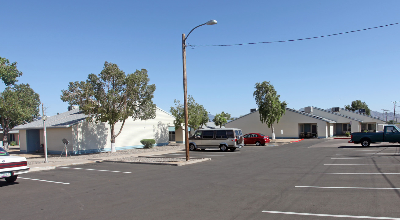 Vianney Villas Apartments in Avondale, AZ - Foto de edificio