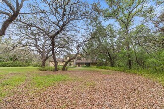 16835 Old Moulton Rd in Spring Hill, FL - Building Photo - Building Photo
