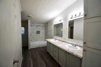 317 Co Rd 3892E in Cleveland, TX - Building Photo - Building Photo