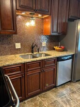 705 NW Stratford Pl in Blue Springs, MO - Building Photo - Building Photo