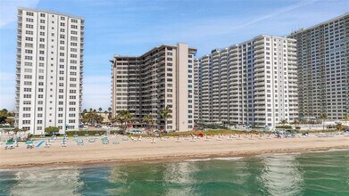 3800 Galt Ocean Dr, Unit 601 in Fort Lauderdale, FL - Foto de edificio - Building Photo