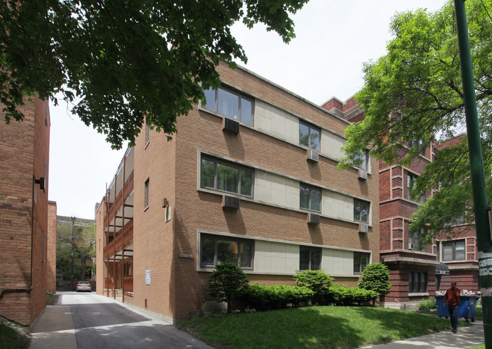 Claret Center in Chicago, IL - Building Photo