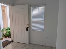 4202 Central Sarasota Pky, Unit 1211 in Sarasota, FL - Building Photo