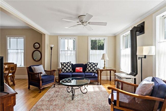 6 Gladding Ct in Newport, RI - Building Photo - Building Photo