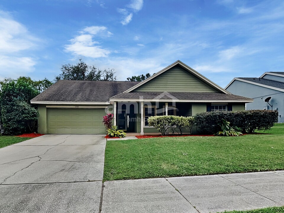 1241 Brandy Lake View Cir in Winter Garden, FL - Building Photo