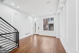 2602 Earp St in Philadelphia, PA - Building Photo - Building Photo