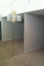 47900 Oasis Ct, Unit Spacious with Mtn Views in Palm Desert, CA - Building Photo - Building Photo