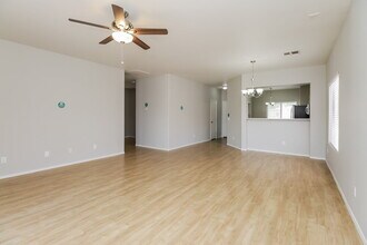 10457 E Birchwood Ave in Mesa, AZ - Building Photo - Building Photo