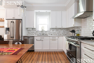 51 8th St, Unit 1 in Cambridge, MA - Building Photo - Building Photo