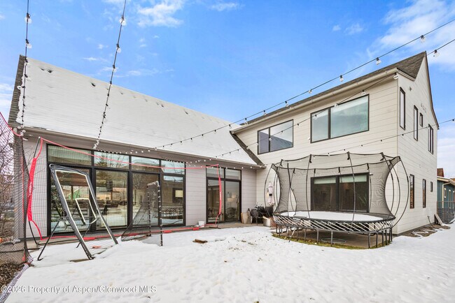 113 Valley Ct in Basalt, CO - Building Photo - Building Photo