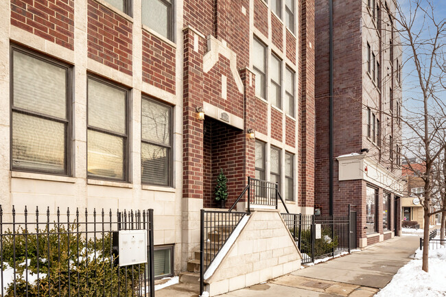 3709 N Ashland Ave in Chicago, IL - Building Photo - Building Photo