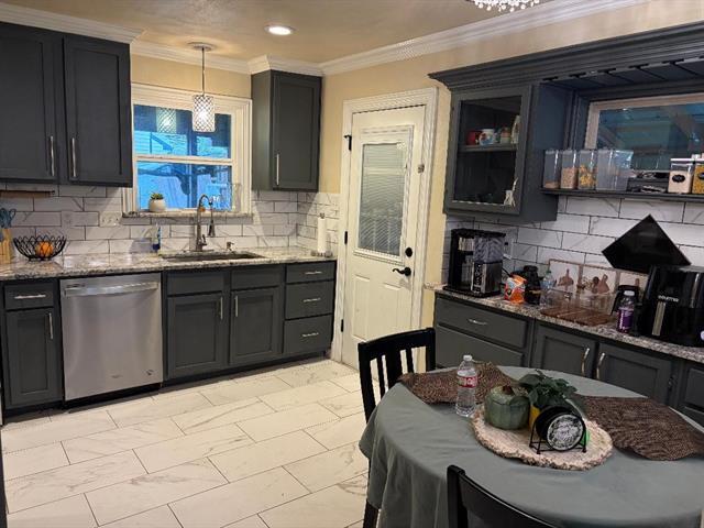 4216 Phoenix Dr in Carrollton, TX - Building Photo - Building Photo