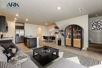 15042 Wildflower Cir in Naples, FL - Building Photo - Building Photo