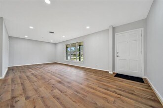 3015 Peppermill Rd in Houston, TX - Building Photo - Building Photo