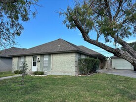 4805 Lavaca Dr in Corpus Christi, TX - Building Photo