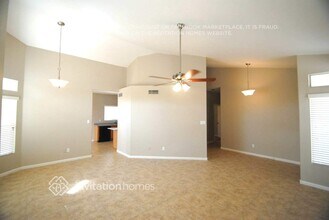 257 W Amoroso Dr in Gilbert, AZ - Building Photo - Building Photo