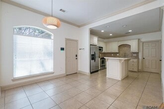 9541 Summer Pointe Ave in Baton Rouge, LA - Building Photo - Building Photo