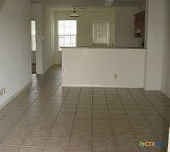 111 Monterrey Dr in Victoria, TX - Building Photo - Building Photo