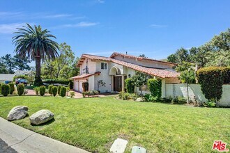 1515 Outlook Cir in Westlake Village, CA - Building Photo - Building Photo