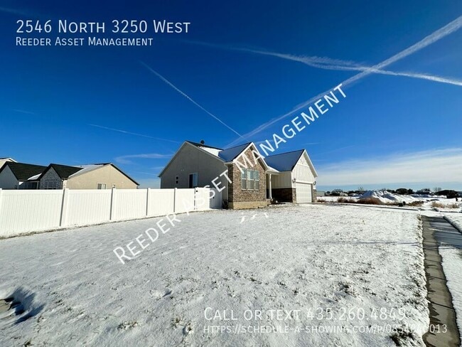 2546 N 3250 W in Clinton, UT - Building Photo - Building Photo