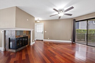 7 Oak Spring Ln in Aliso Viejo, CA - Foto de edificio - Building Photo