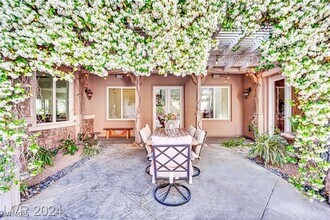 415 Stone Lair Ct in Henderson, NV - Building Photo - Building Photo
