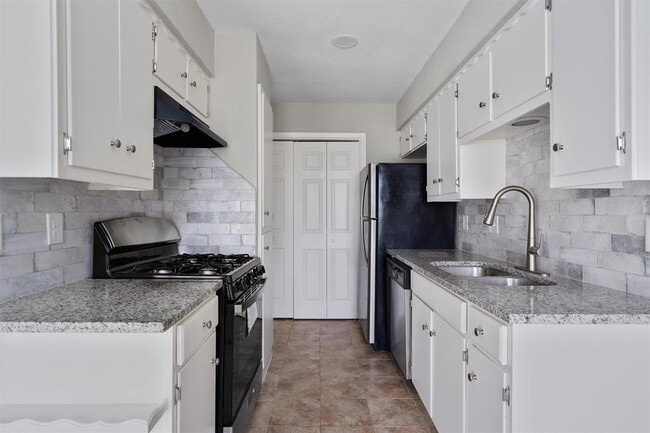 property at 701 Ramble Ln