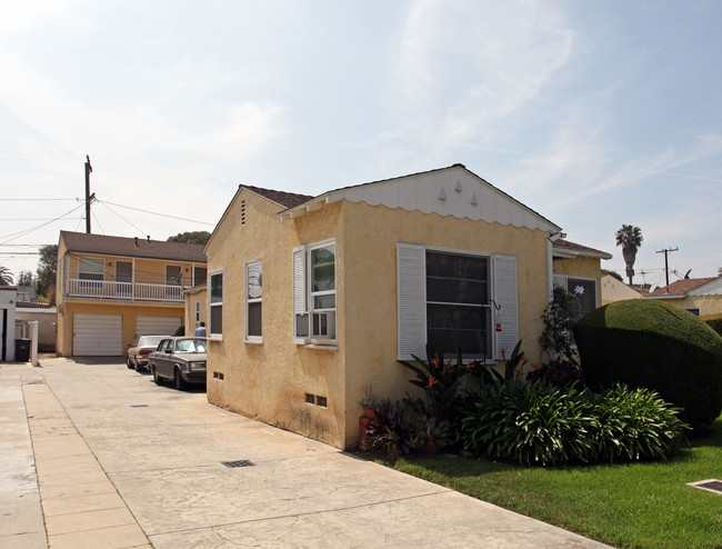 4053 Duquesne Ave in Culver City, CA - Foto de edificio - Building Photo