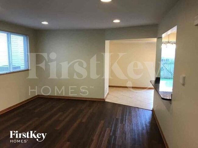 932 Symphony Dr in Aurora, IL - Foto de edificio - Building Photo
