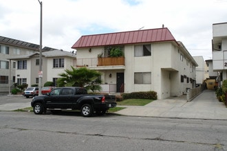 237 S Serrano Ave in Los Angeles, CA - Building Photo - Building Photo