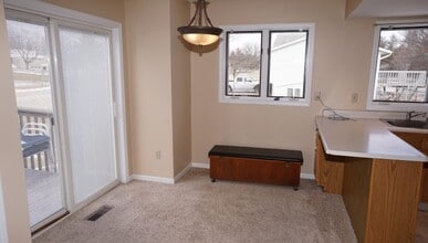 2704 Norwich St in Fitchburg, WI - Building Photo - Building Photo