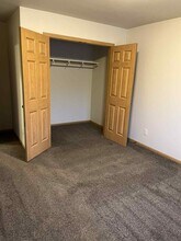 1412 12th Ave SE in Watertown, SD - Building Photo - Building Photo