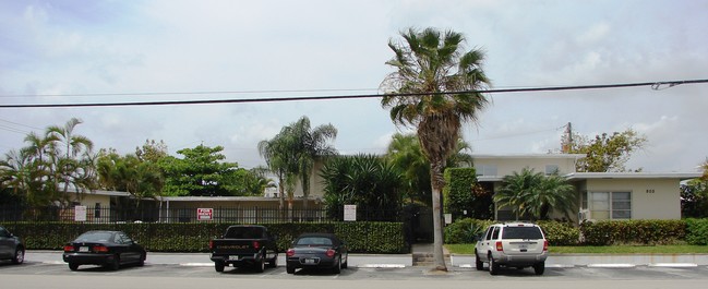 53 Victoria Park in Fort Lauderdale, FL - Building Photo - Building Photo